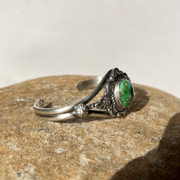 Navajo Sterling Silver Sonoran Gold Turquoise Bracelet Cuff by Robert Shakey - Picture 4 of 11